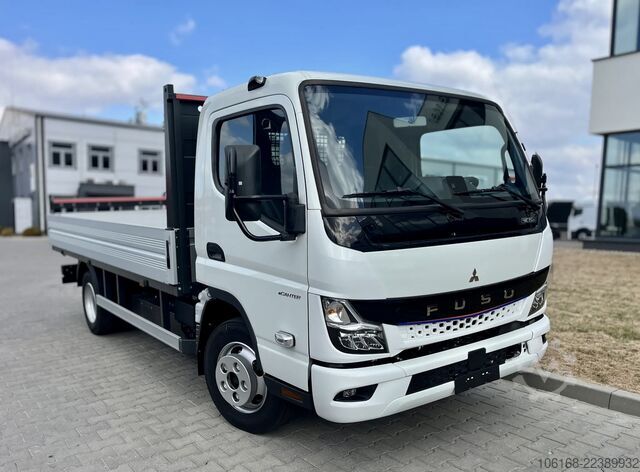 Transporter z platformą Fuso e Canter 4C15 Pritsche