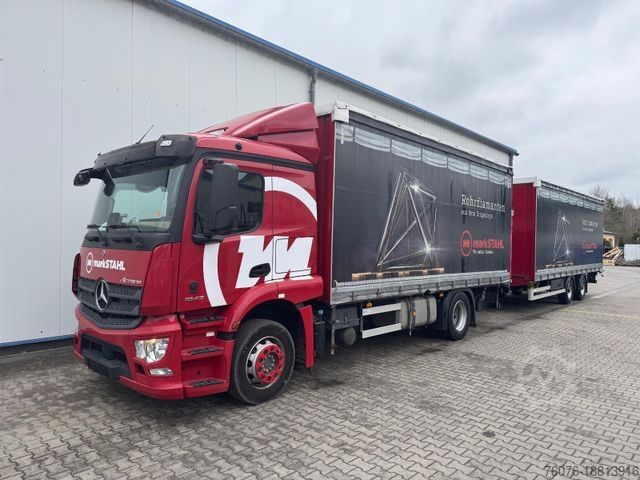 Flaklastbil med kapell MERCEDES-BENZ 1843 LL Schiebeplane Edscha LBW 1,5t + Anhänger