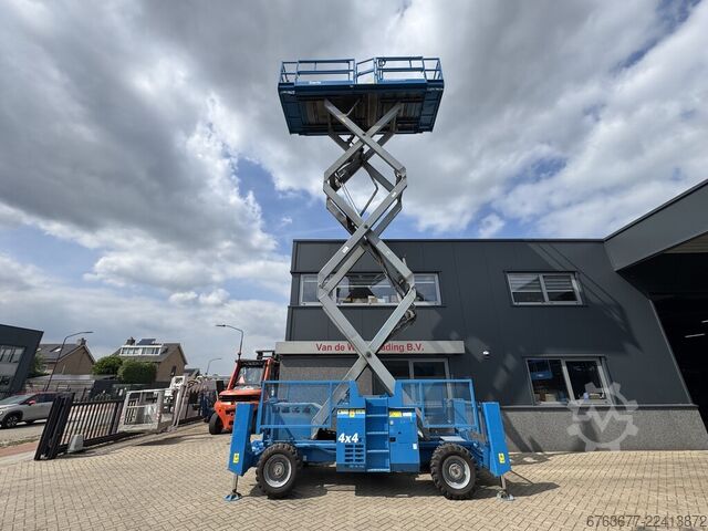 Genie GS 3384 RT Nacelle à ciseaux / Plateforme de travail / Nacelle élévatrice 12m hauteur de trava GENIE GS 3384 RT Schaarhoogwerker / Scissor Lift / Arbeitsbuhne 12mtr werkhoogte 4x4 Deutz DIESEL