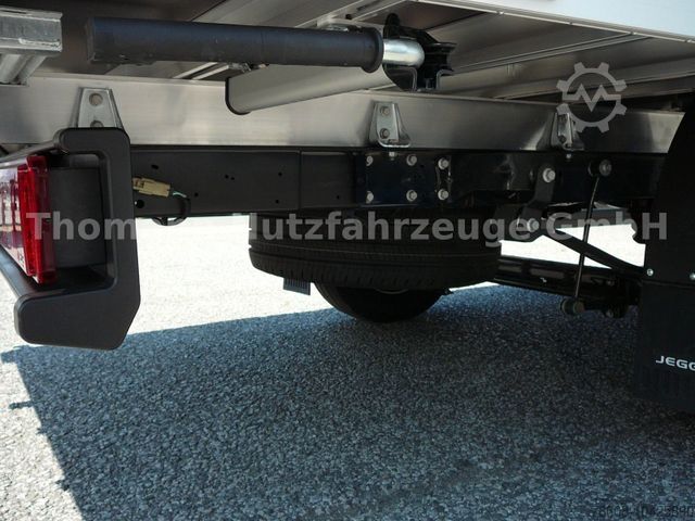 Vrachtwagen met bakwagen FORD Transit Möbel Koffer Premium