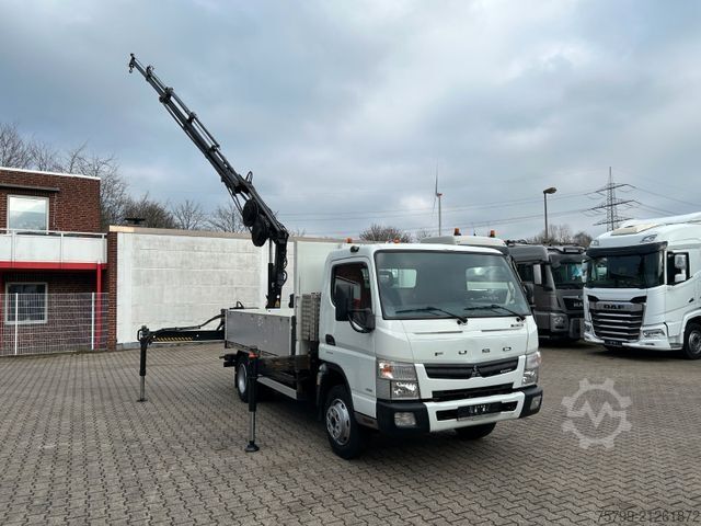 Truck-mounted crane van FUSO Canter 7C18 Pritsche + HIAB 066 Kran