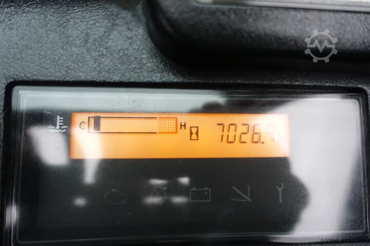 Gabelstapler TOYOTA 8FGF 20 Triplex SS + ZH2 Kabine Stapler