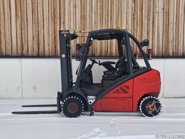 Forklift Linde H 25 Diesel Triplex