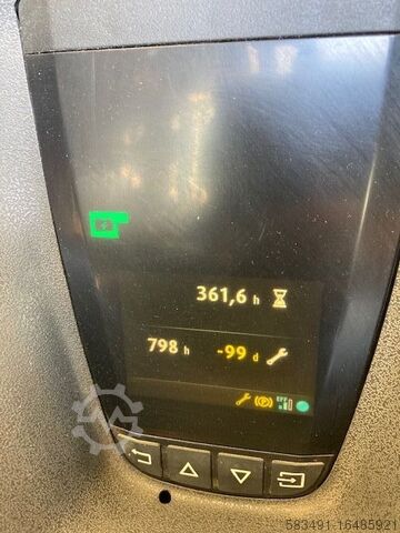 Stivuitor electric cu 4 roți Linde E25R-01