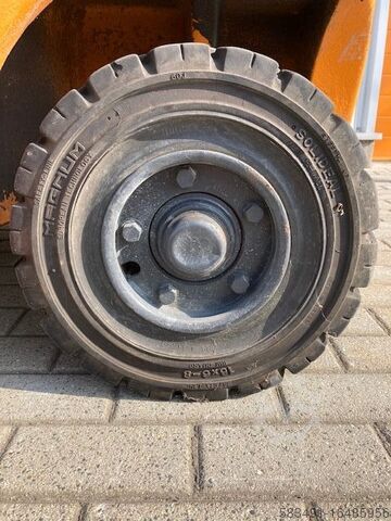 Elektrische vorkheftruck met 4 wielen Still RX20-20