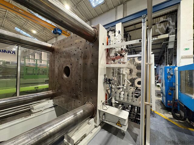 Fröccsöntőgép KraussMaffei KM 800-8000 MC