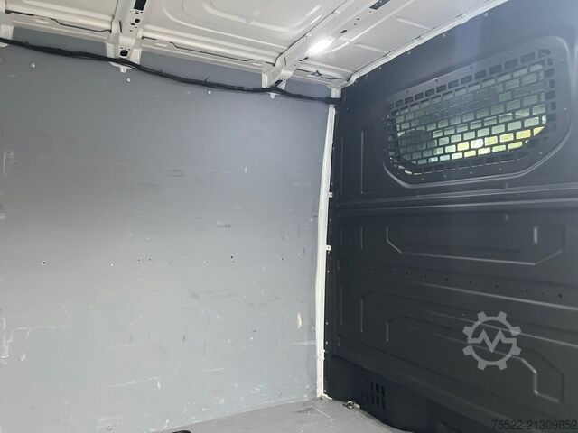 VW Crafter Fourgon 4x4 L2H1 - Système de navigation VW Crafter 35 Kasten 4x4 L2H1 - Navi
