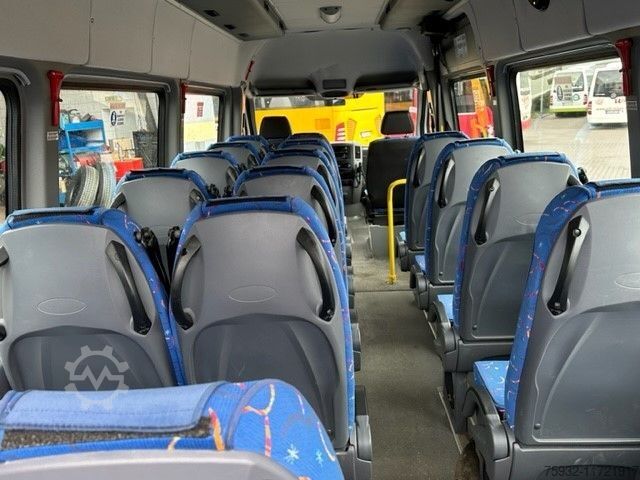 Kleinbus VOLKSWAGEN Crafter  LIFT  TELMA  KLIMA EEV   23-Sitzer