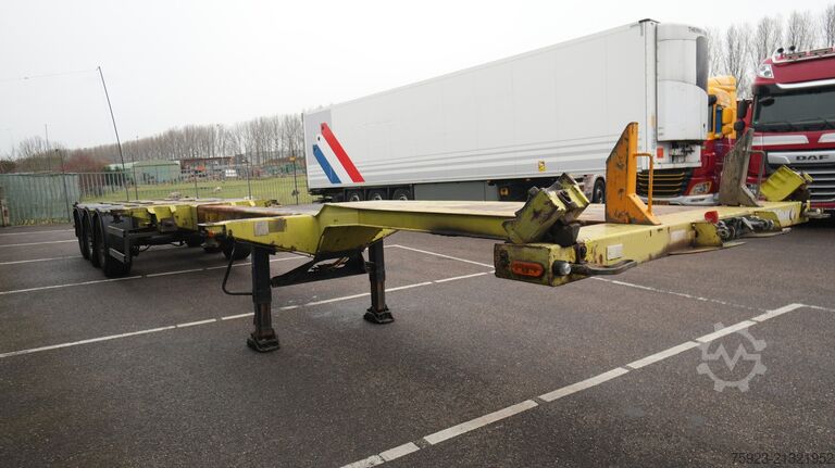 Transport av containrar D-tec Extendable container transport trailer