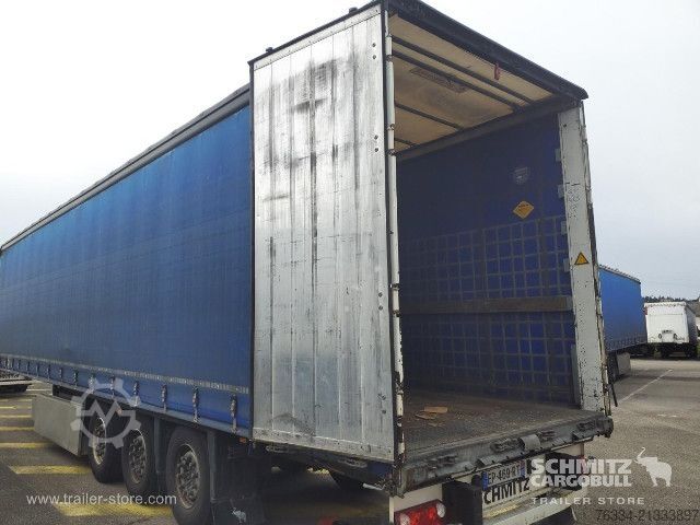 Open semitrailer with tarp Schmitz Cargobull Semitrailer Curtainsider Standard