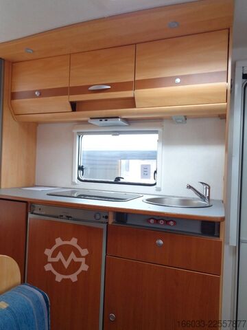 Caravan SUNLIGHT Capron C44D *Vorzelt*