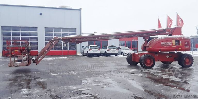 Piattaforma telescopica JLG 860 SJ