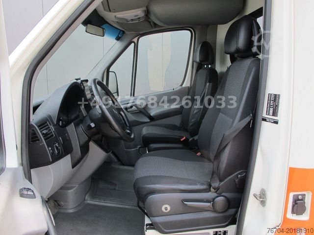 Feuerwehrfahrzeug MERCEDES-BENZ Sprinter 316 CDI Aut. RTW KTW STROBEL