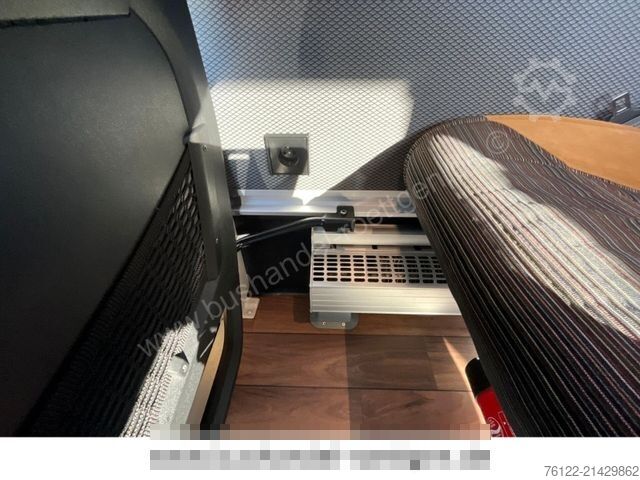 Tur otobüsü MERCEDES-BENZ Tourismo 16 RHD/516/R08/Spannungswandler