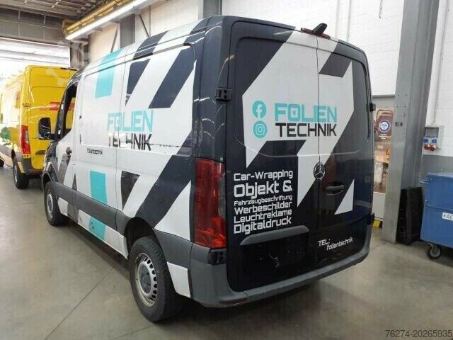 Furgon blaszak Mercedes-Benz Sprinter 211 CDI
