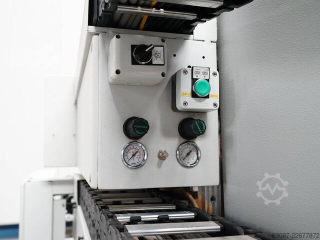 Bewerkingscentrum BIESSE Rover 24 XL