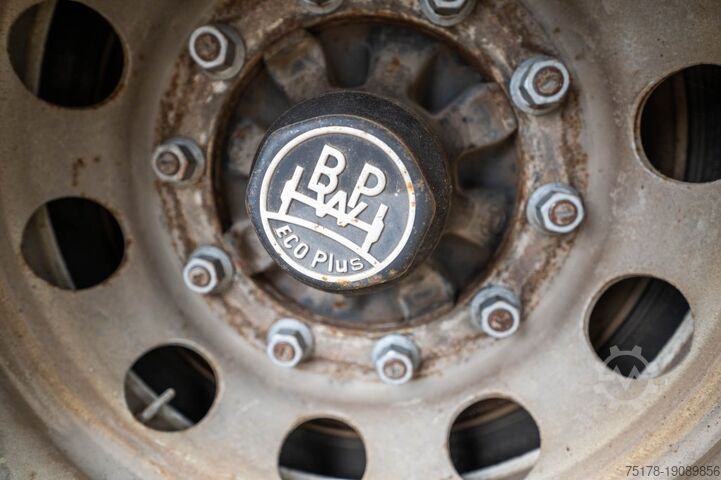 Kraan ROYEN CRANE/KRAAN HMF 2820 K6