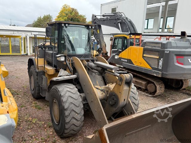 Hjullastare CATERPILLAR 950 M