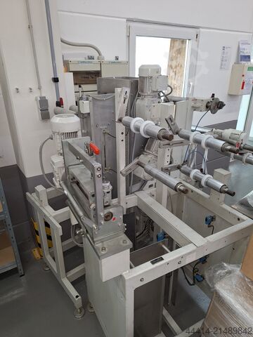 Razicí a děrovací stroj BAIER Geba 46/A Präge- und Stanzmaschine