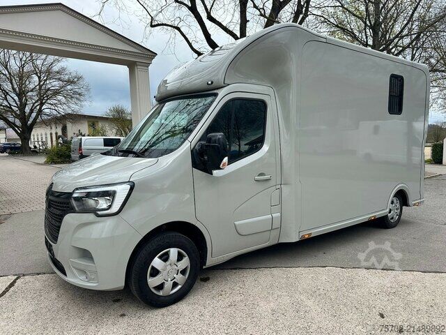 Skåpbil Renault Master Haras 1-2 Pferde