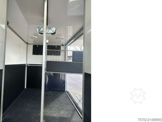 Skåpbil Renault Master Haras 1-2 Pferde