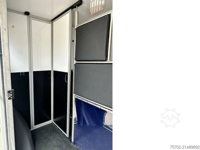 Van Renault Master Haras 1-2 Pferde