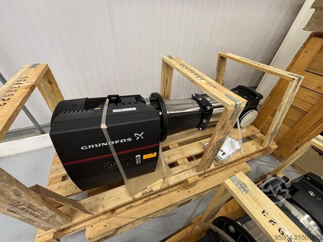 Nieuwe Grundfos meertraps pomp New Grundfos Vertical, multistage centri CRE 64-3-2 A-F-A-E-HQQE