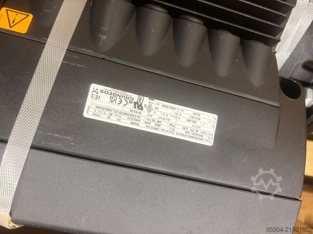 Nieuwe Grundfos meertraps pomp New Grundfos Vertical, multistage centri CRE 64-3-2 A-F-A-E-HQQE