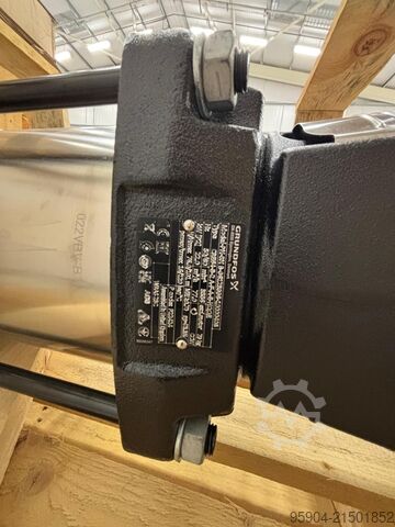Nieuwe Grundfos meertraps pomp New Grundfos Vertical, multistage centri CRE 64-3-2 A-F-A-E-HQQE
