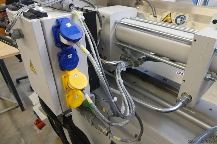Wittmann Battenfeld - máquina de injeção de plástico Wittmann Battenfeld SmartPower 60/210 Unilog B8