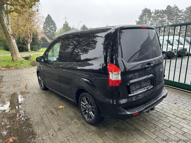 Gesloten bestelwagen Ford transit courier sport 1.5tdci 75pk Airco Navi Camera Zetelverwarming