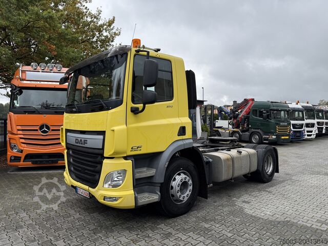 Standardowy ciągnik siodłowy Daf CF 370 4X2