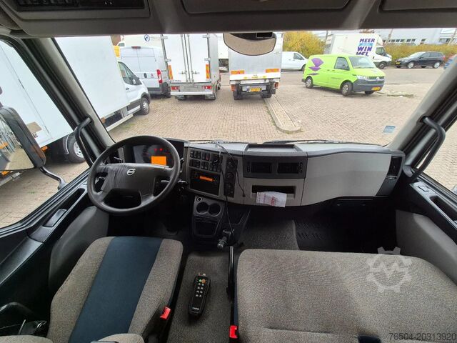 Bergungsfahrzeug Volvo FL 250 E6 DoKa 7 Sitze/ Abschlepp/ Bergingswage...