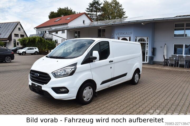 Dobozos furgon FORD Transit Custom 2,0 EcoBlue Kasten 300 L2H1 Trend