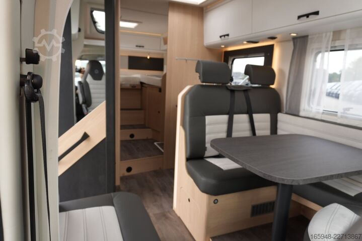 Half-integraal camper SUNLIGHT T 68 FIAT ADVENTURE ED.