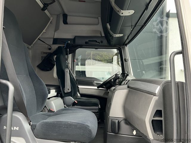 Volume trekker MAN TGX 18.440 XLX MEGA Klimaauto Motorbremse 2xTank