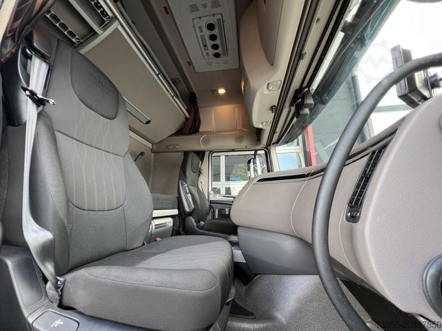 Volymdragbil DAF XF 530 SuperSpaceCab Klima+Standklima Retarder