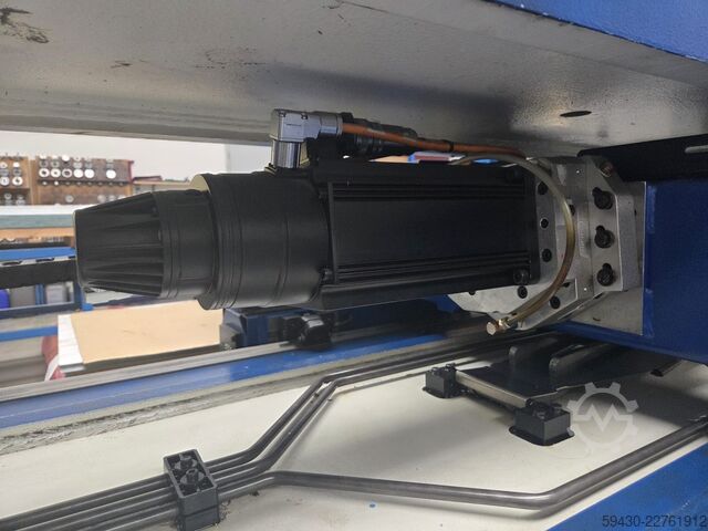 Probojna presa TRUMPF TruMatic 200 R