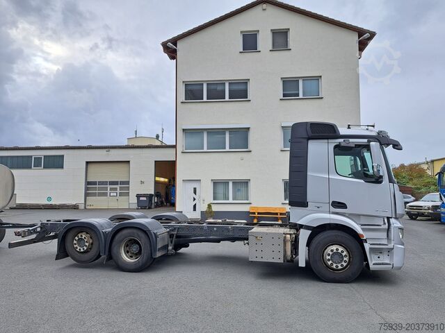 LKW-Fahrgestell Mercedes Benz Actros 2745 6x2