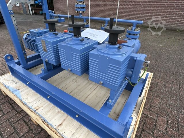 Pompa triplex per esportazione LEWA LDE3 triplex export pump