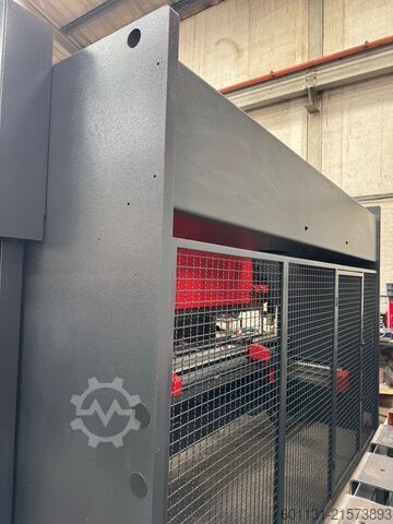 Laserový řezací stroj Amada 170-4