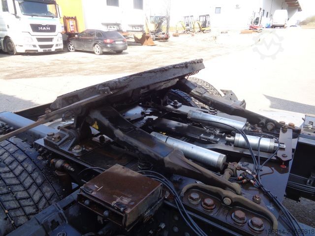 Standart çekici ünitesi VOLVO FH460 verstellbare Sattelkupplung 2x Tank