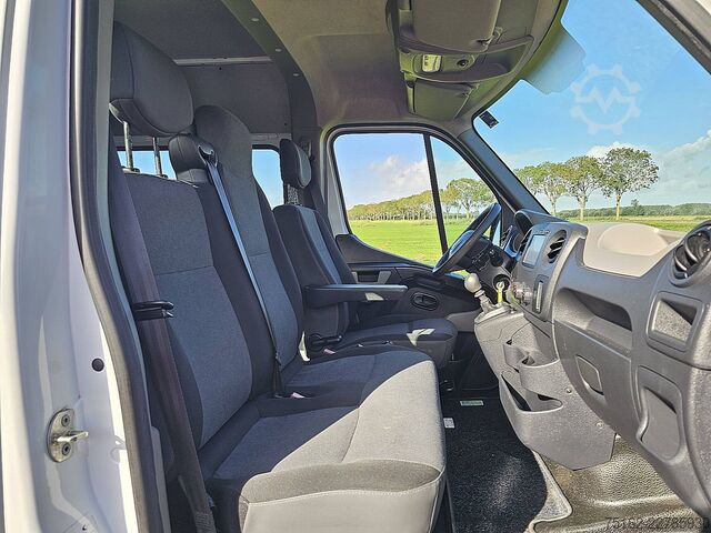 Stationvogn med højt tag RENAULT MASTER 2.3 L3H2 Dubbele Cabine Airco NAP 1e Eig...
