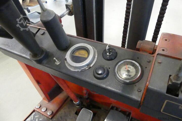 Wózek widłowy elektryczny Linde 