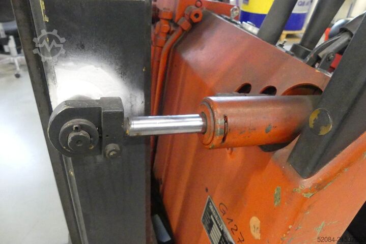 Wózek widłowy elektryczny Linde 