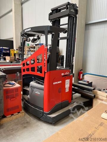 Four-way reachtruck Linde R25 F