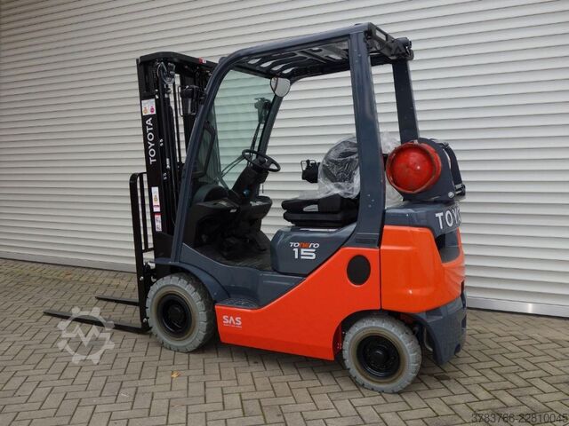 LPG gaffeltrucks Toyota 02-8FGF15