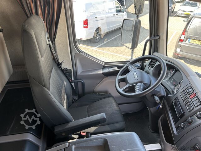 Vrachtwagen met kraan DAF LF 320 FA 19T + Burg BPM 0018 Trailer / Effer 1...