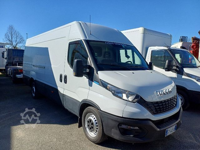 Furgon blaszak IVECO DAILY 35S16 - 4100