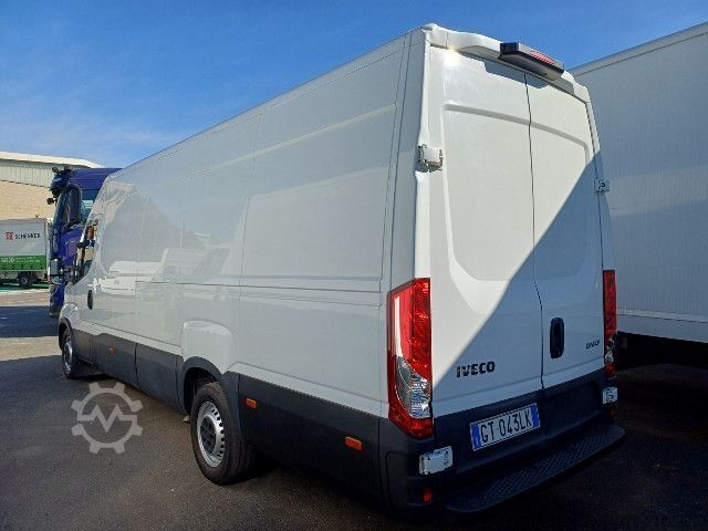 Furgon blaszak IVECO DAILY 35S16 - 4100